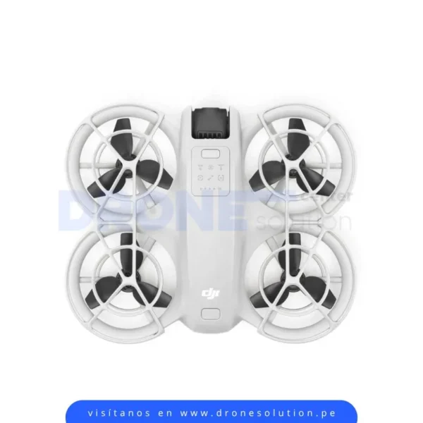 foto de solo drone dji neo