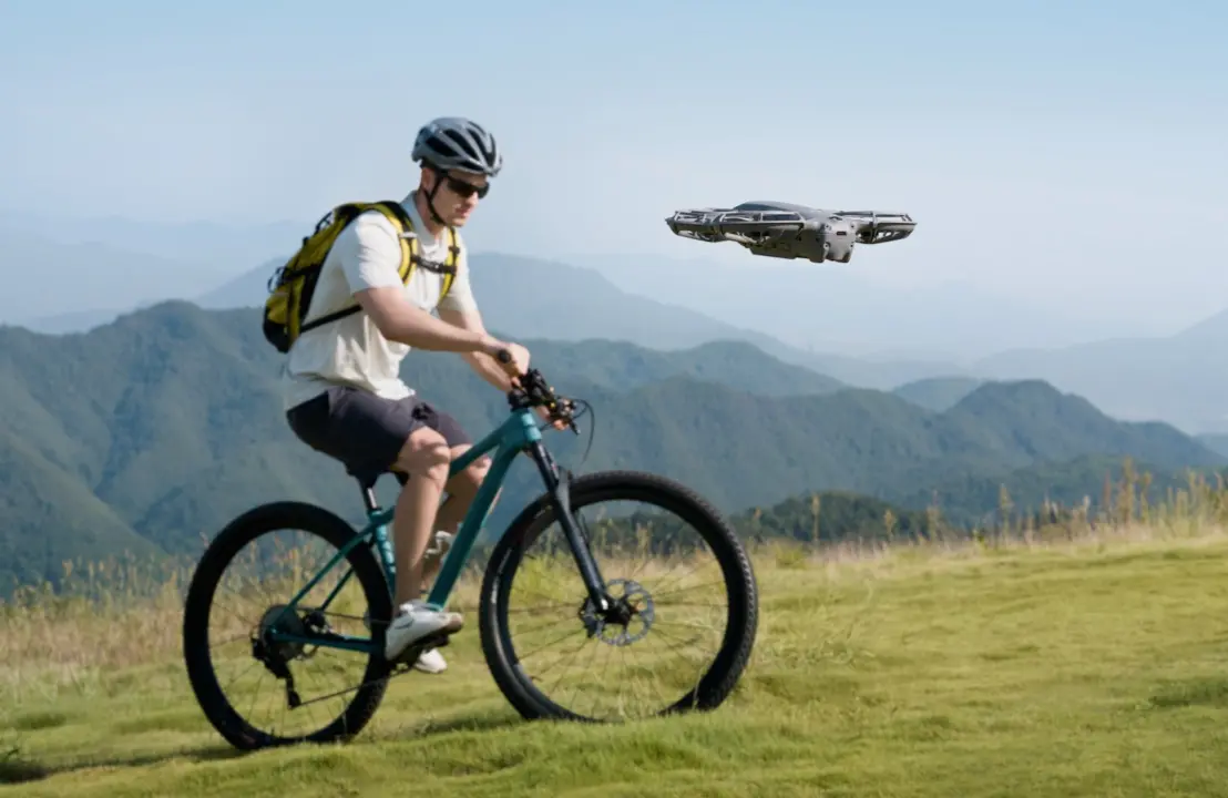 DJI NEO 2 velocidad de seguimiento mejorada en movimiento